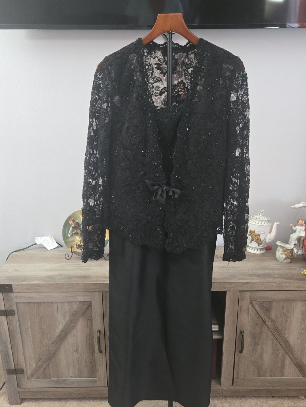 Mon Cheri Montage Collection Black Lace Evening Dress With Jacket